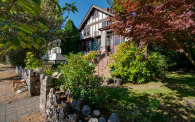 JUST SOLD 1520 GLADSTONE AVE |TURN OF THE CENTURY FERNWOOD HOME